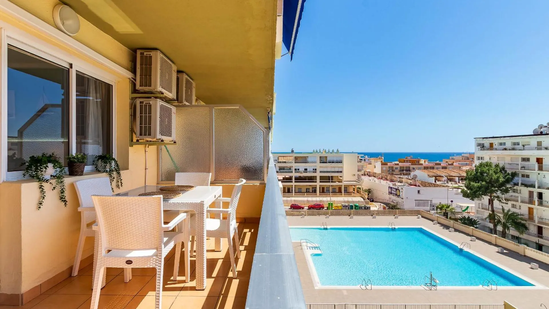 Casa Cristal contacts